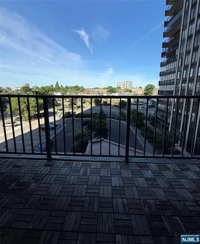 300 Winston Cliffside Park NJ 07010