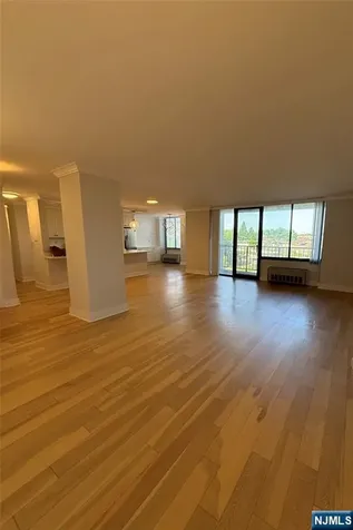 300 Winston Cliffside Park NJ 07010