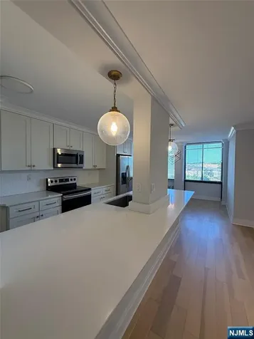 300 Winston Cliffside Park NJ 07010