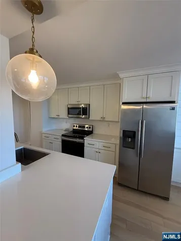 300 Winston Cliffside Park NJ 07010