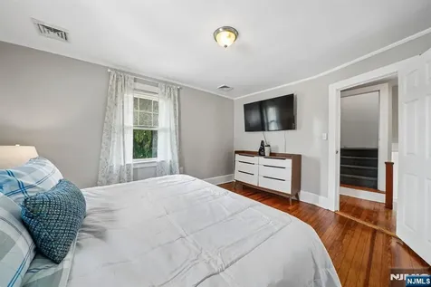 158 Maple Street West Orange NJ 07052
