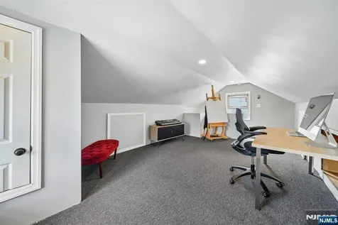 158 Maple Street West Orange NJ 07052