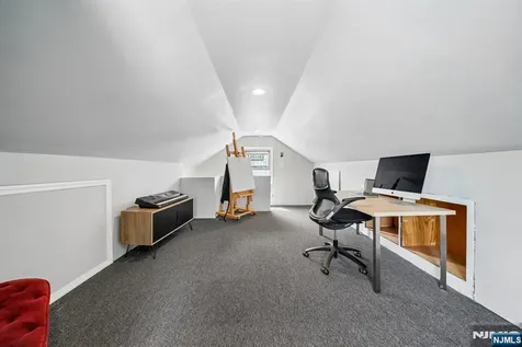 158 Maple Street West Orange NJ 07052