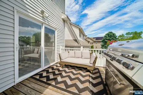 158 Maple Street West Orange NJ 07052