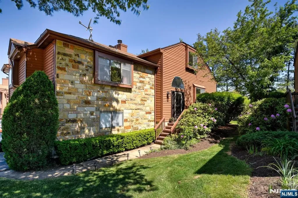 17 Independence Way Rockaway Township NJ 07866