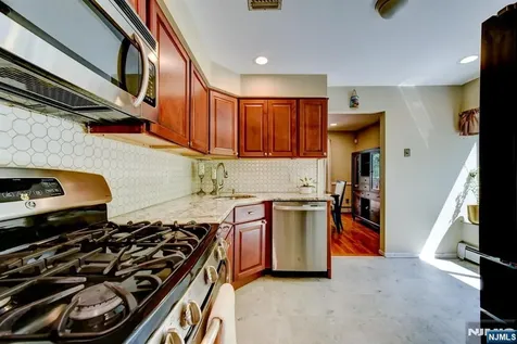 17 Independence Way Rockaway Township NJ 07866