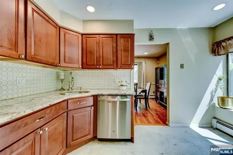 17 Independence Way Rockaway Township NJ 07866