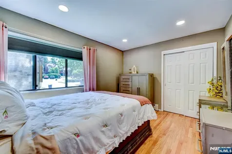 17 Independence Way Rockaway Township NJ 07866