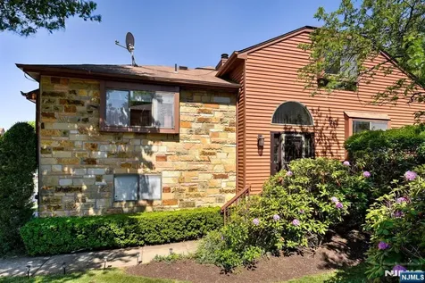 17 Independence Way Rockaway Township NJ 07866