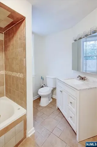 163 Greenwood Avenue East Orange NJ 07017