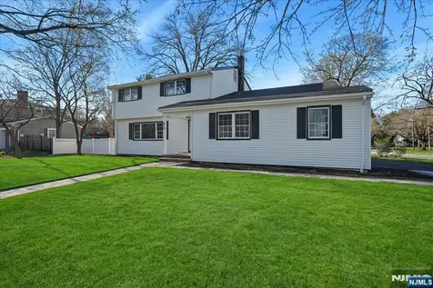 56 Manor Harrington Park NJ 07640