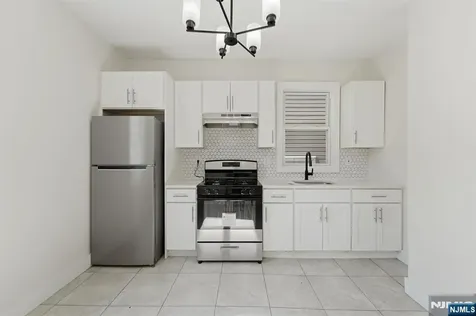 148 N 15th Street East Orange NJ 07017