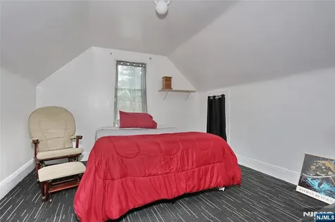77 Columbus Avenue Garfield NJ 07026