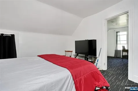 77 Columbus Avenue Garfield NJ 07026