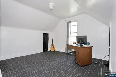 77 Columbus Avenue Garfield NJ 07026
