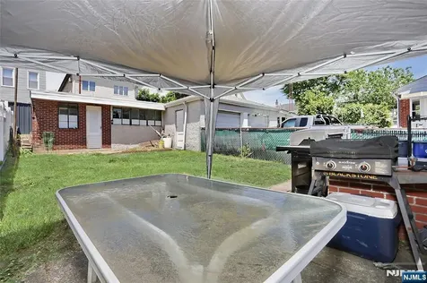 77 Columbus Avenue Garfield NJ 07026
