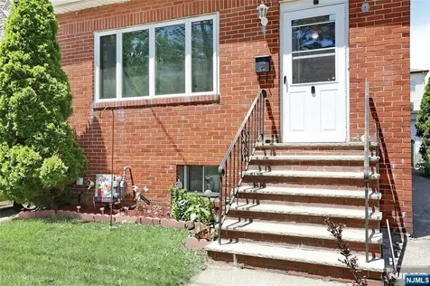 77 Columbus Avenue Garfield NJ 07026