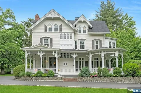42 Llewellyn Road Montclair NJ 07042