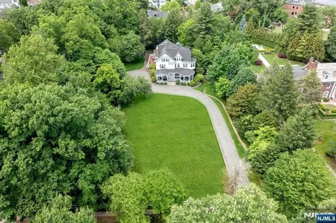 42 Llewellyn Road Montclair NJ 07042