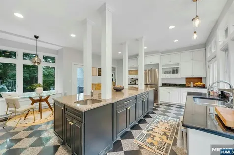 42 Llewellyn Road Montclair NJ 07042