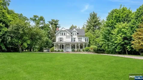 42 Llewellyn Road Montclair NJ 07042