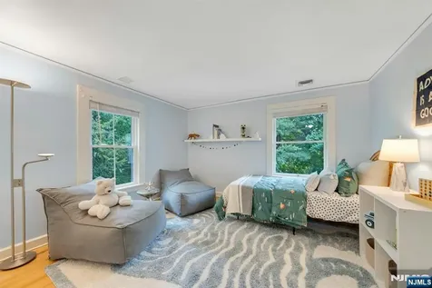 42 Llewellyn Road Montclair NJ 07042