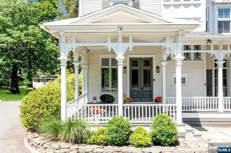 42 Llewellyn Road Montclair NJ 07042