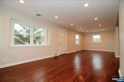 275 Concord Street Cresskill NJ 07626