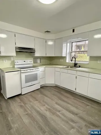 126 Union Street Lodi NJ 07644