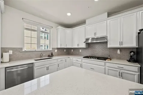 65 Landmark Lane Fair Lawn NJ 07410