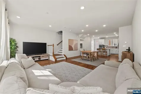 65 Landmark Lane Fair Lawn NJ 07410