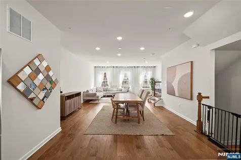 65 Landmark Lane Fair Lawn NJ 07410