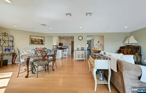 45 Legend Hills Drive Edgewater NJ 07020