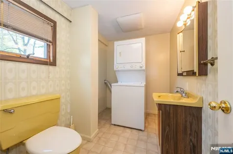 27 Glen Road West Orange NJ 07052