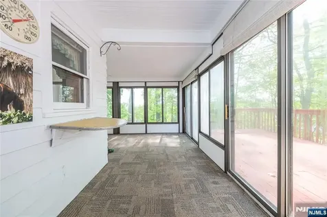 27 Glen Road West Orange NJ 07052