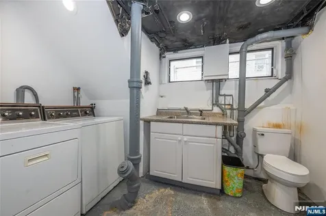 27 Glen Road West Orange NJ 07052