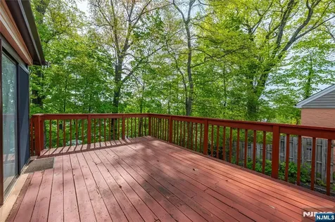 27 Glen Road West Orange NJ 07052