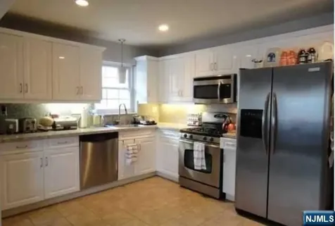 1517 12th Street Fort Lee NJ 07024