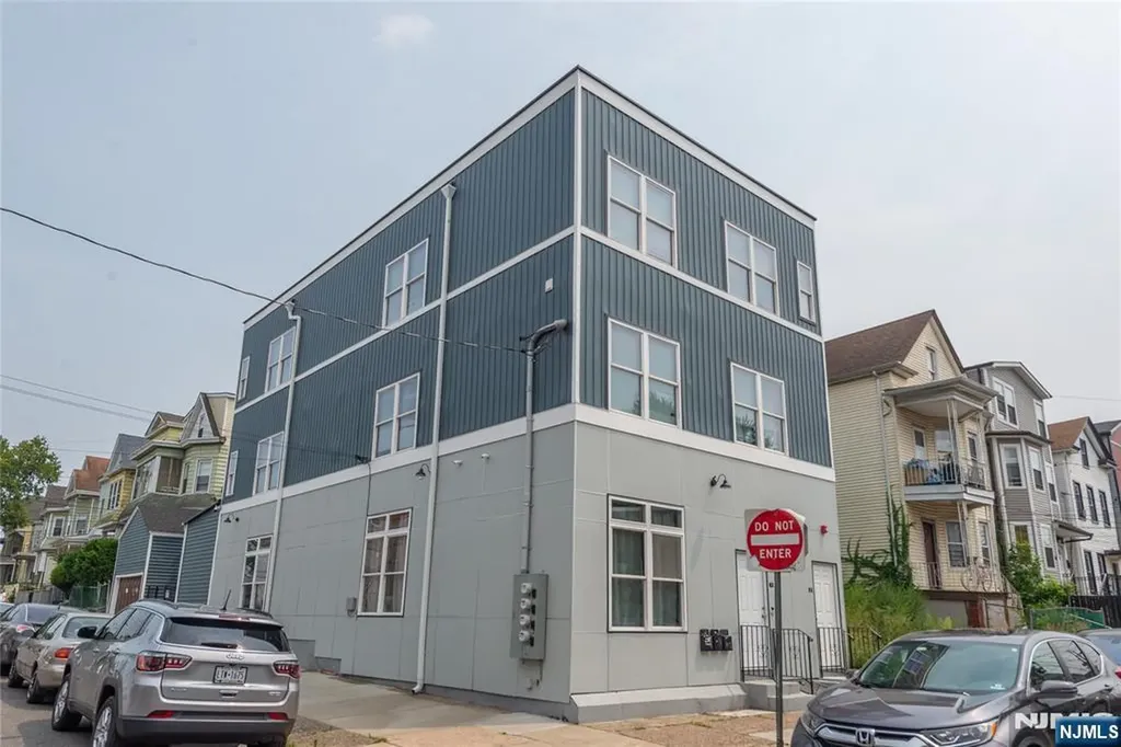 59 Mercer Street Paterson NJ 07524