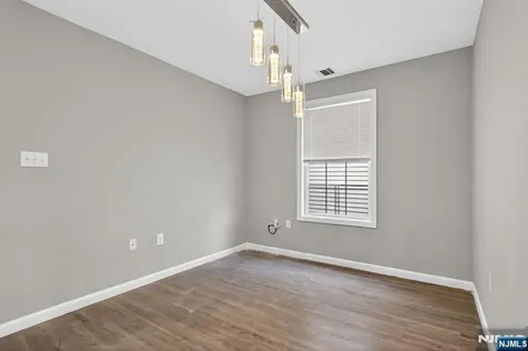 121 Main Street Paterson NJ 07522