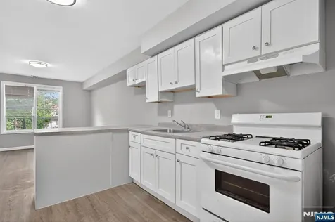 121 Main Street Paterson NJ 07522