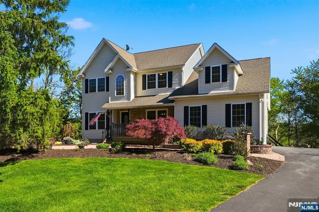 161 West Street Warwick NY 10990