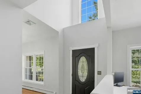 161 West Street Warwick NY 10990