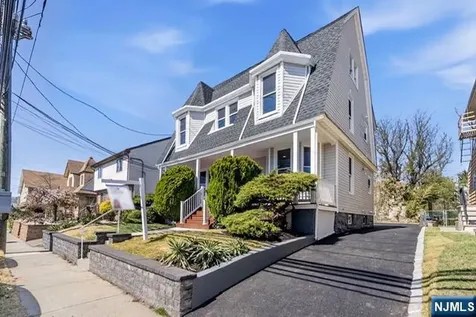 304 Delawanna Avenue Clifton NJ 07014
