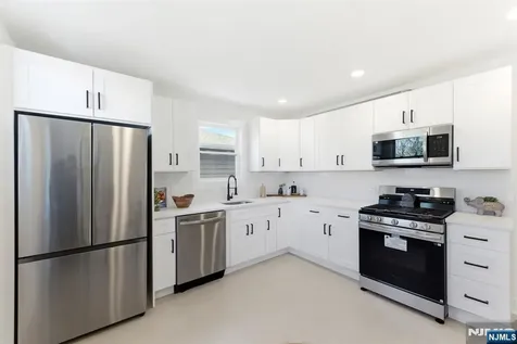 304 Delawanna Avenue Clifton NJ 07014