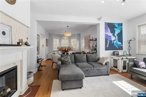 5 75th Street North Bergen NJ 07047