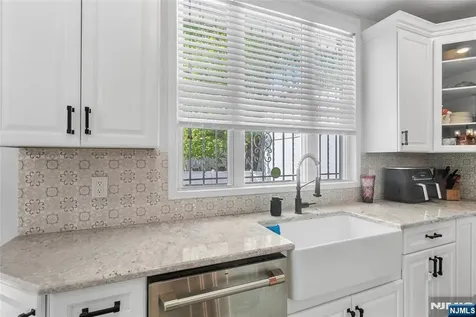 5 75th Street North Bergen NJ 07047