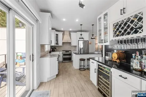 5 75th Street North Bergen NJ 07047