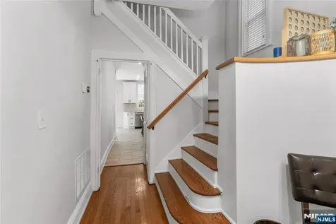 5 75th Street North Bergen NJ 07047