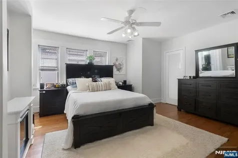5 75th Street North Bergen NJ 07047